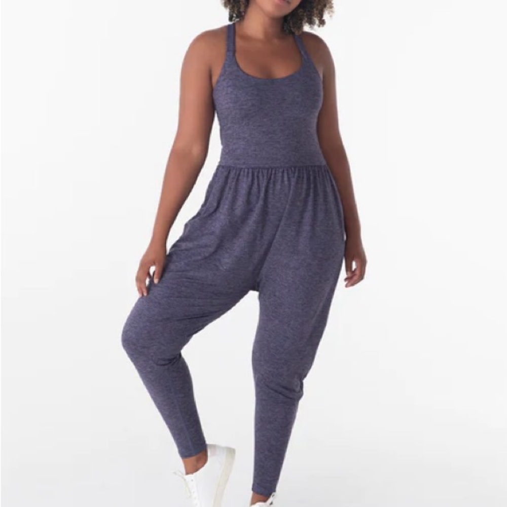 Imbodhi jumper, Heather Navy. Size Large